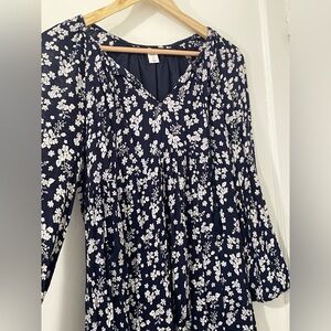 4/$20! Floral Navy and White Dress